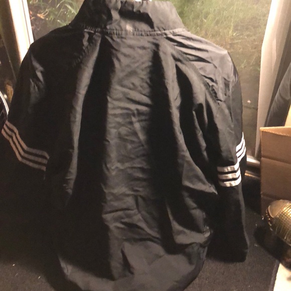 Adidas women’s running response wind Jacket (Dar) - Picture 2 of 3